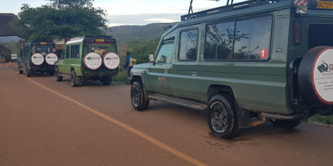 1-Day Fully Canoeing in the Foothills of the Virunga